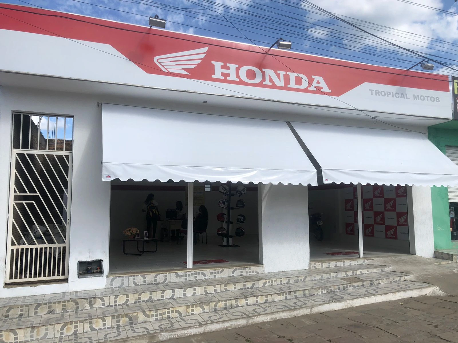 Tropical Motos - Miguel Calmon